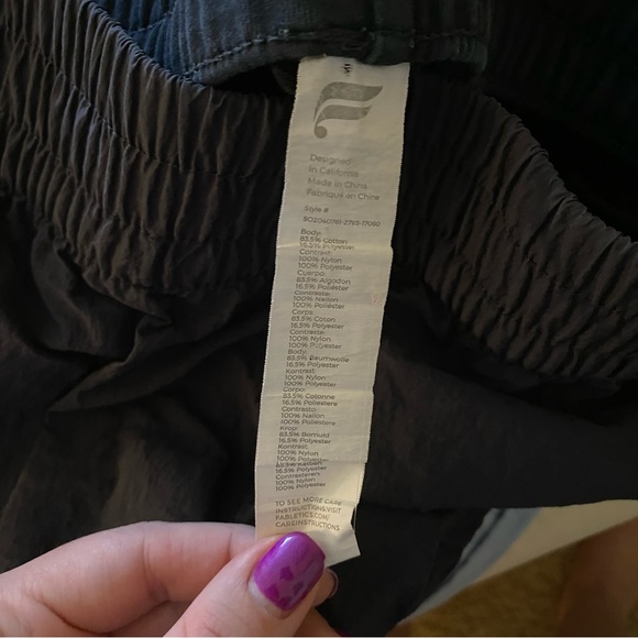 Fabletics Black High Rise Athletic Sweat Shorts L - Picture 3 of 3